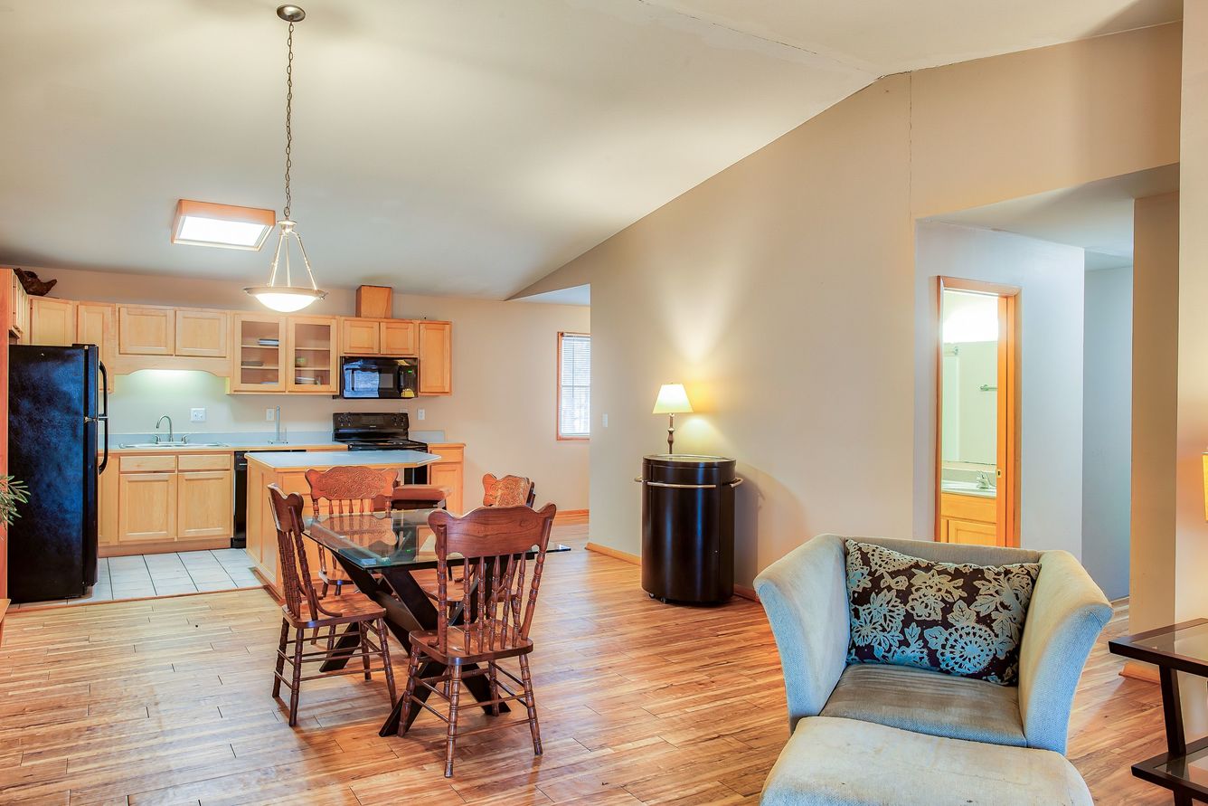 Apartments in Bloomington The Arbors Home