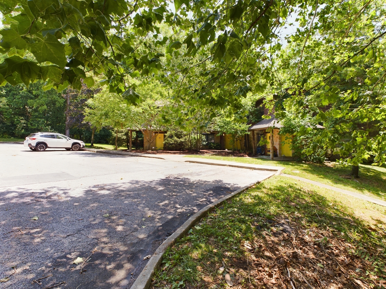Apartments in Bloomington The Arbors Home