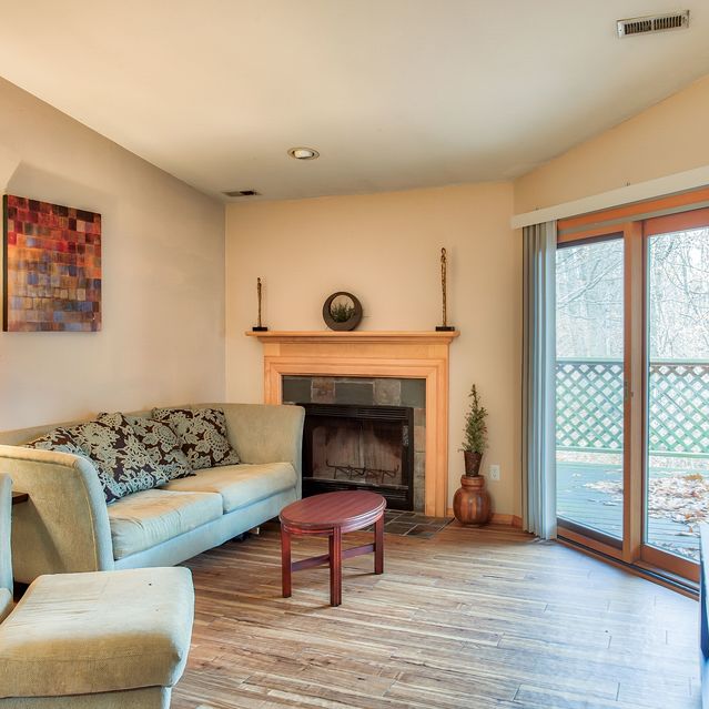 The Arbors - Furnished Living Room